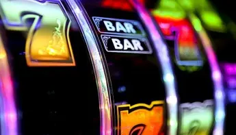 Machines à sous : stratégies et astuces pour maximiser vos gains