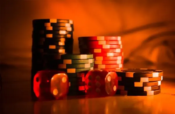 Eviter les arnaques sur les sites de casino en ligne