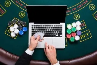 Poker: des innovations foireuses pour casinos en ligne