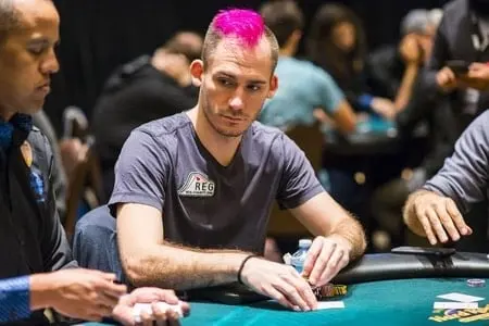 Justin Bonomo nouveau record mondial de gains au poker