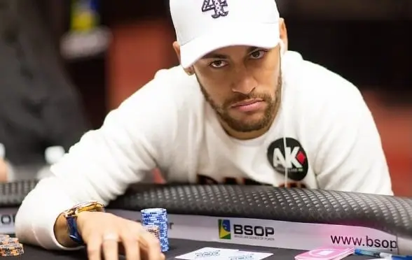 Neymar davantage joueur de poker que du PSG ?