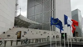 L&#8217;évolution des jeux d&#8217;argent en ligne en France : Une comparaison mondiale