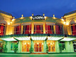 Rénovations des casinos : Groupe Partouche freiné en 2024