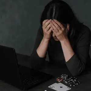 De cheffe d’entreprise à joueuse compulsive : son témoignage bouleversant