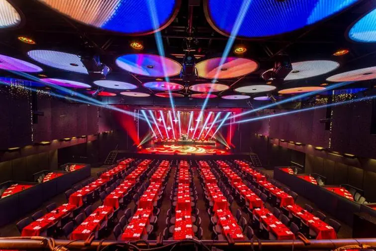 La scene du Cabaret du casino de Montreal